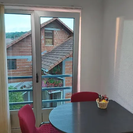 Apartment Sladojevic *